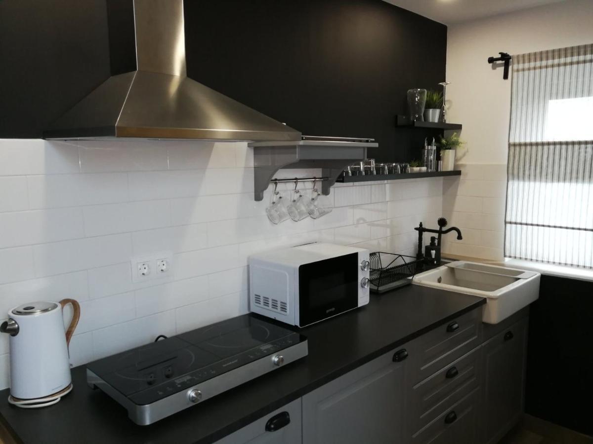 Ferienwohnung Studio Apartman Hana Drežnik Grad Exterior foto