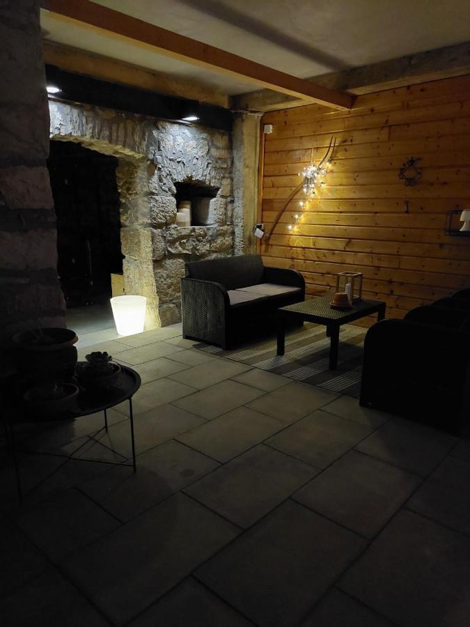 Ferienwohnung Studio Apartman Hana Drežnik Grad Exterior foto