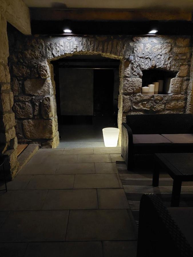 Ferienwohnung Studio Apartman Hana Drežnik Grad Exterior foto