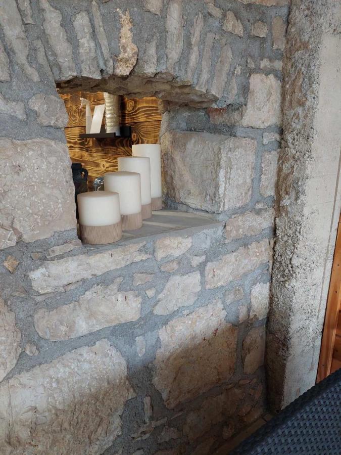 Ferienwohnung Studio Apartman Hana Drežnik Grad Exterior foto